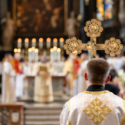 Priesterweihe Byzantinischer Ritus im Stephansdom / Erzdiözese Wien/ Schönlaub