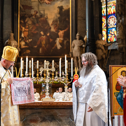 Priesterweihe Byzantinischer Ritus im Stephansdom / Erzdiözese Wien/ Schönlaub