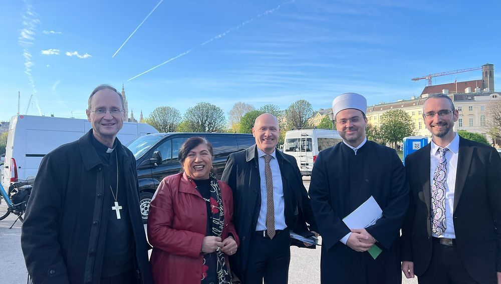 Friedensappelle von Religionsvertretern bei Peacewave Festival