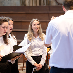 Priesterweihe Byzantinischer Ritus im Stephansdom / Erzdiözese Wien/ Schönlaub